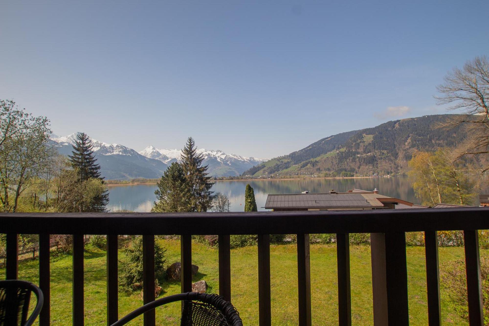 Apartment And Mountain View